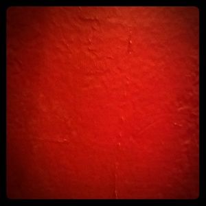 Free mystery gift with every purchase🥂